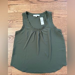 LOFT Ruffle Scoop Neck Tank Size M NWT